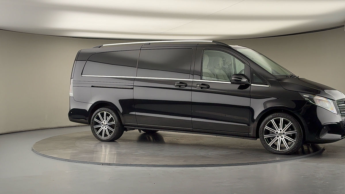 Used Mercedes-Benz V-Class 2025 for sale - 76304647: Photo 37