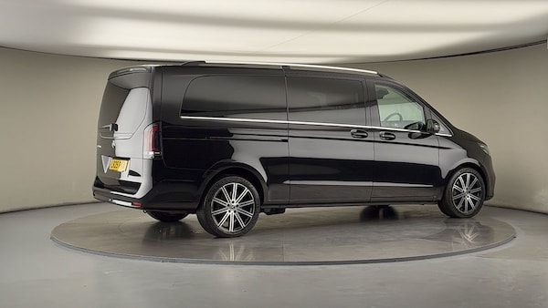 Used Mercedes-Benz V-Class 2025 for sale - 76304647: Photo 40