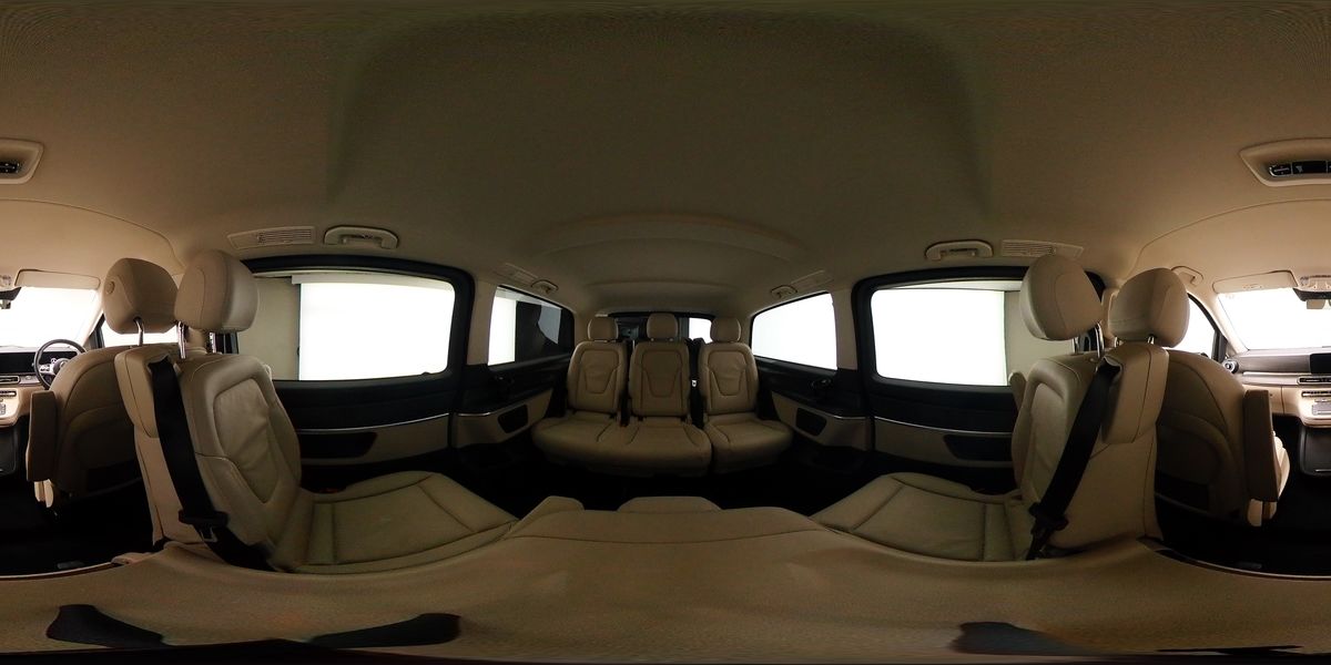 Used Mercedes-Benz V-Class 2025 for sale - 76304647: Photo 46