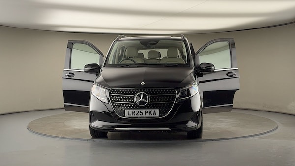 Used Mercedes-Benz V-Class 2025 for sale - 76304647: Photo 53
