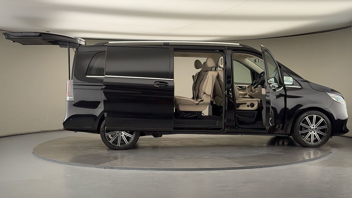 Used Mercedes-Benz V-Class 2025 for sale - 76304647: Photo 58