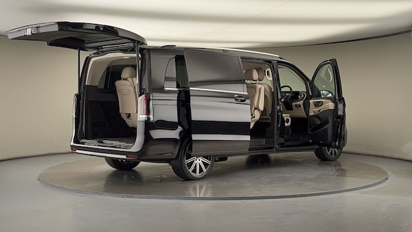 Used Mercedes-Benz V-Class 2025 for sale - 76304647: Photo 60
