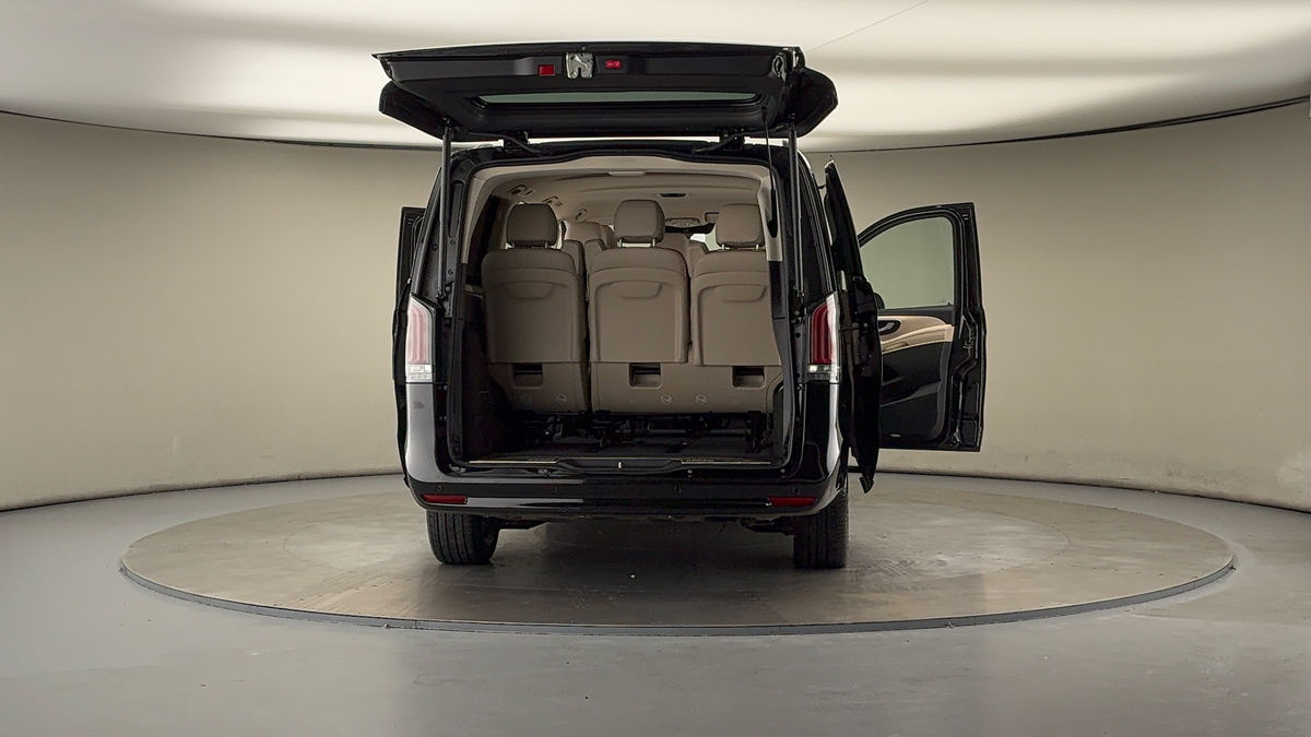 Used Mercedes-Benz V-Class 2025 for sale - 76304647: Photo 62