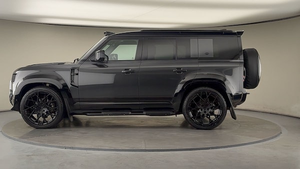Used Land Rover Defender 110 2024 for sale - 76040279: Photo 15