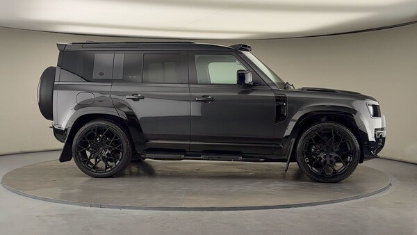 Used Land Rover Defender 110 2024 for sale - 76040279: Photo 84