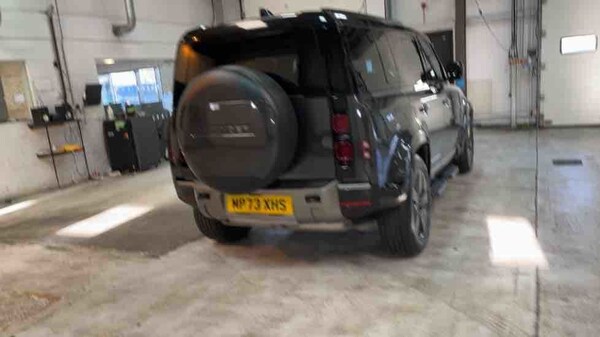 Used Land Rover Defender 110 2024 for sale - 76040279: Photo 87