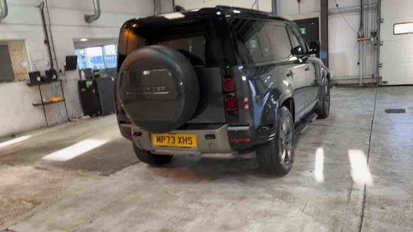 Used Land Rover Defender 110 2024 for sale - 76040279: Photo 89