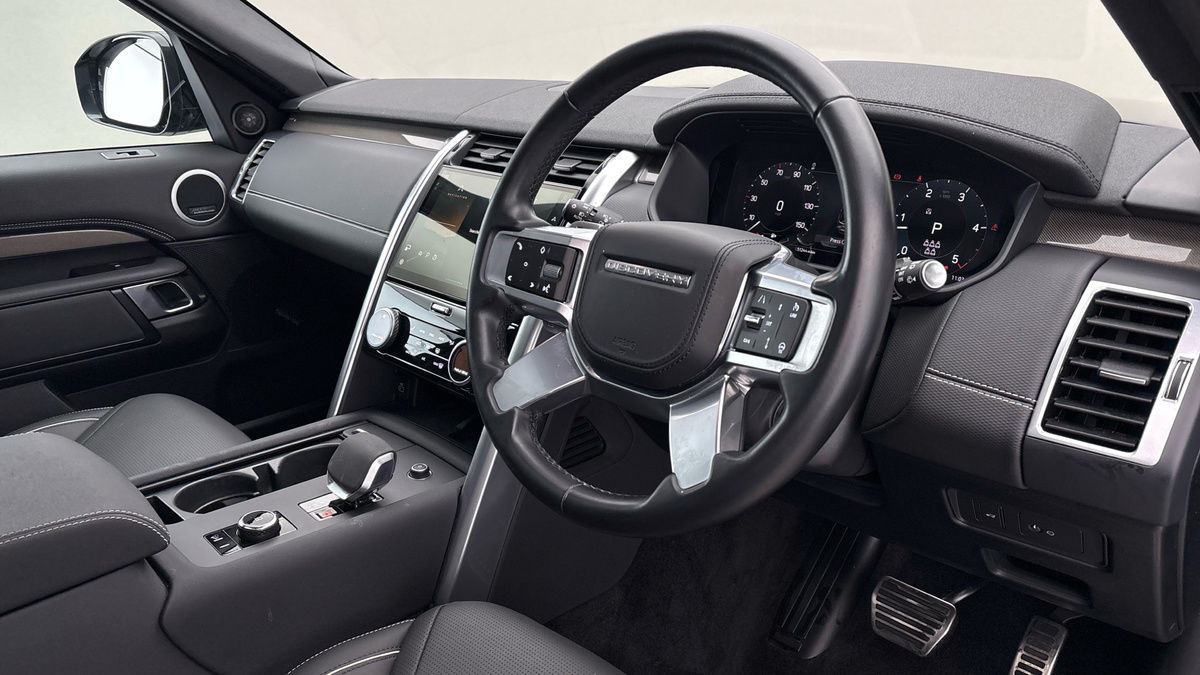 Used Land Rover Discovery 2023 for sale - 77968140: Photo 5