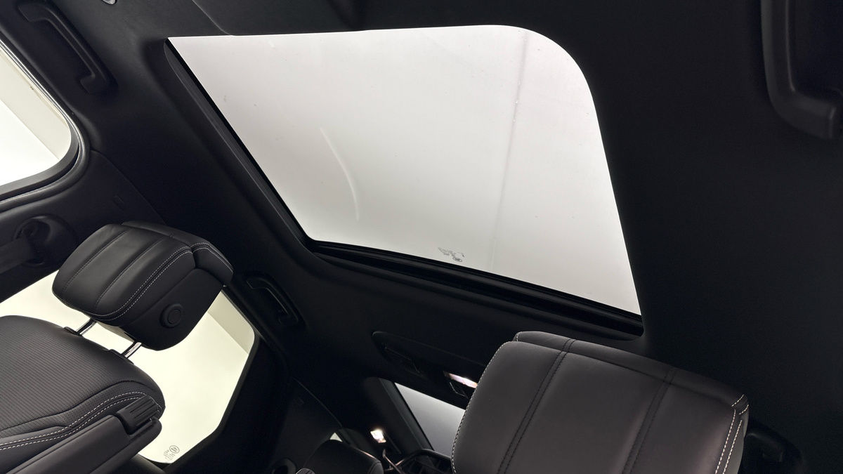 Used Land Rover Discovery 2023 for sale - 77968140: Photo 6