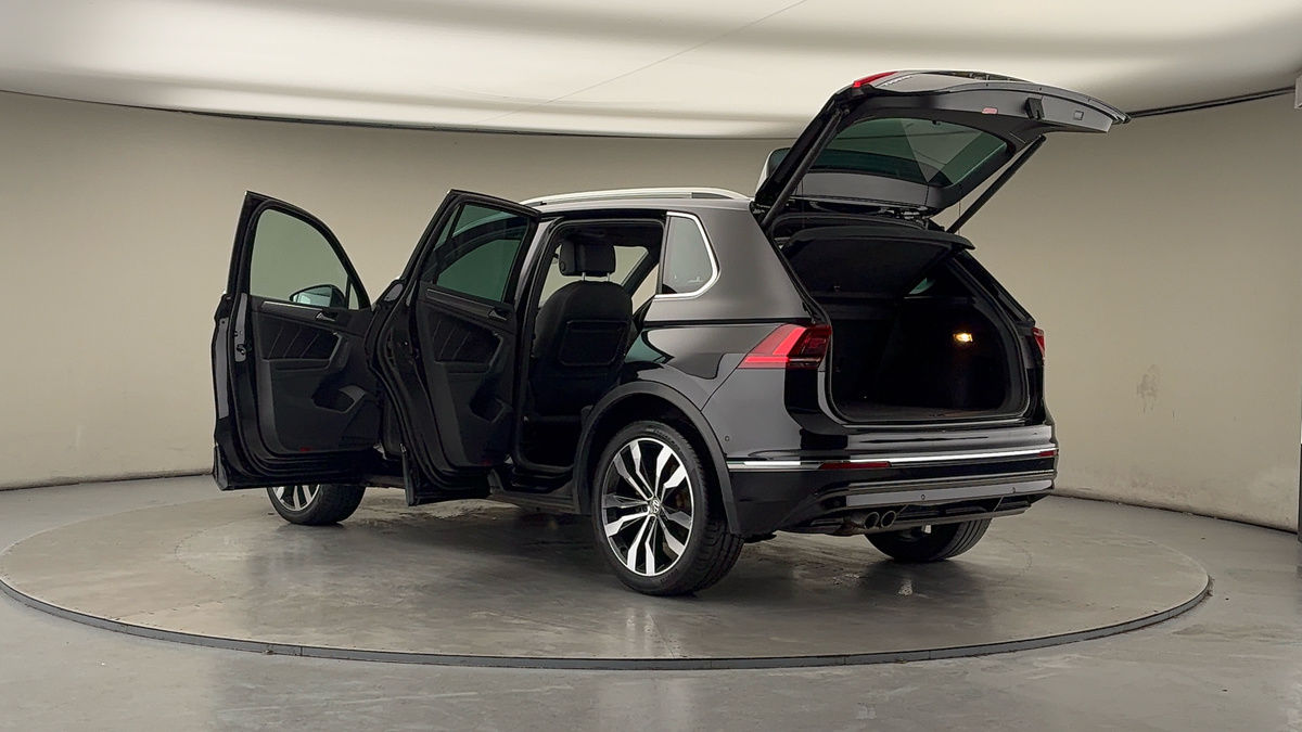 Used Volkswagen Tiguan 2020 for sale - 77572491: Photo 44