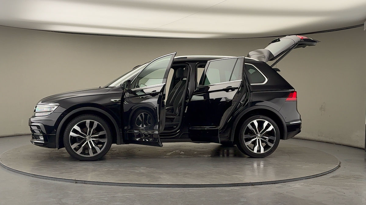 Used Volkswagen Tiguan 2020 for sale - 77572491: Photo 48