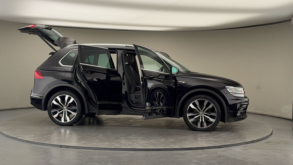 Used Volkswagen Tiguan 2020 for sale - 77572491: Photo 56