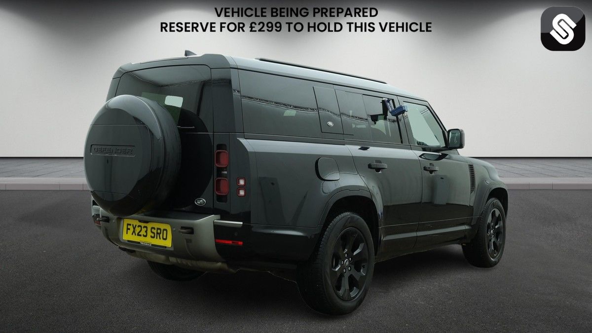 Used Land Rover Defender 2023 for sale - 78182388: Photo 4