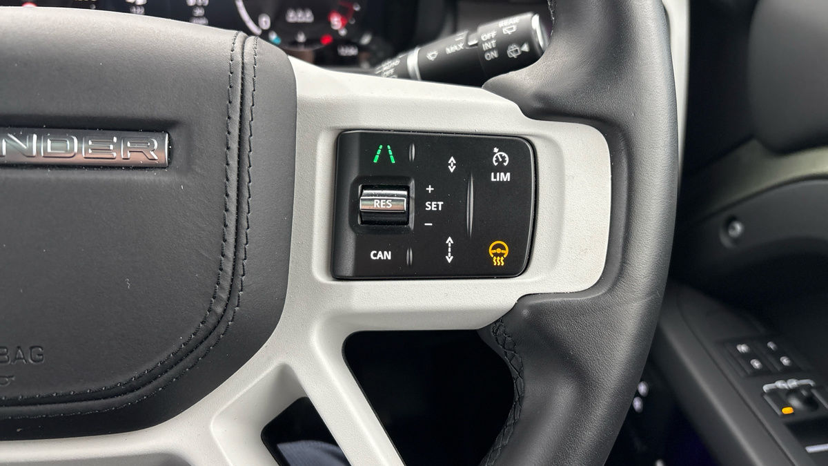 Used Land Rover Defender 90 2024 for sale - 77395051: Photo 14