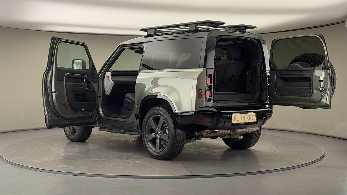 Used Land Rover Defender 90 2024 for sale - 77395051: Photo 46