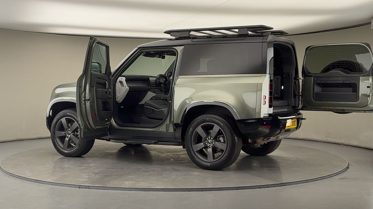 Used Land Rover Defender 90 2024 for sale - 77395051: Photo 47