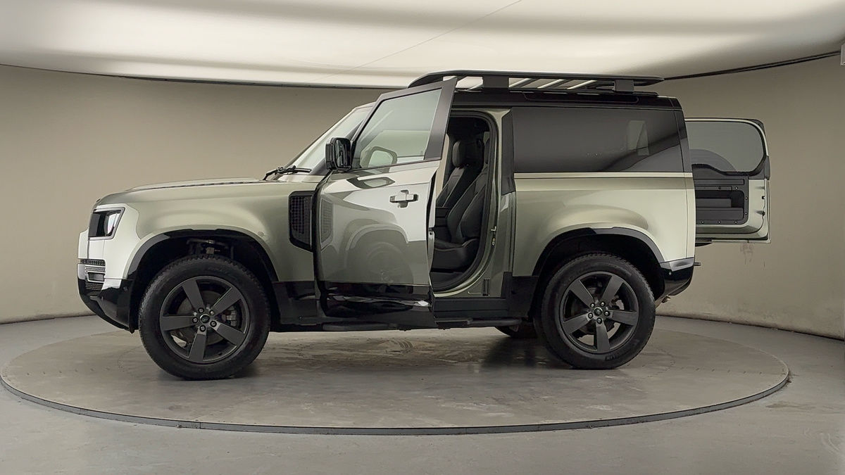 Used Land Rover Defender 90 2024 for sale - 77395051: Photo 49