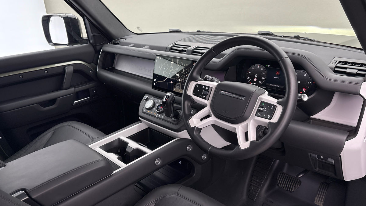 Used Land Rover Defender 90 2024 for sale - 77395051: Photo 5