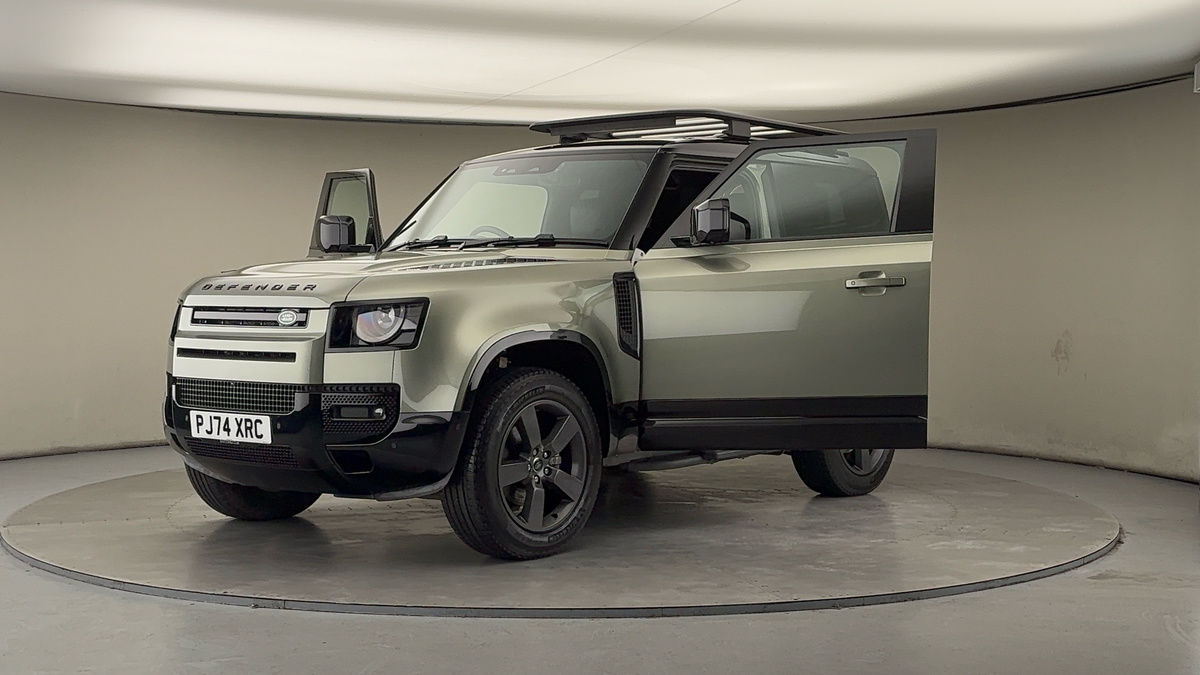 Used Land Rover Defender 90 2024 for sale - 77395051: Photo 51