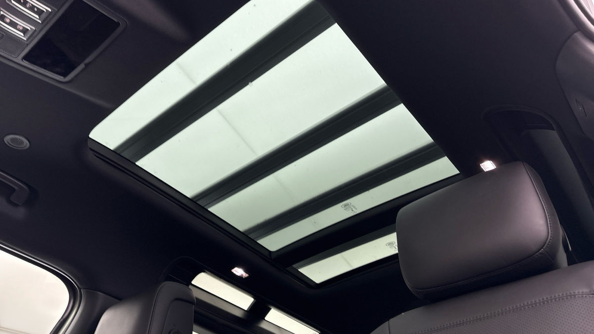 Used Land Rover Defender 90 2024 for sale - 77395051: Photo 6