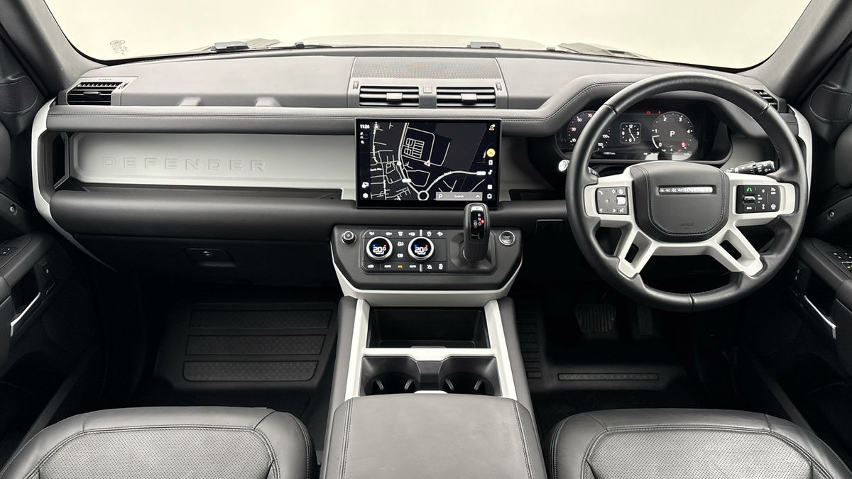 Used Land Rover Defender 110 2025 for sale - 76570843: Photo 12