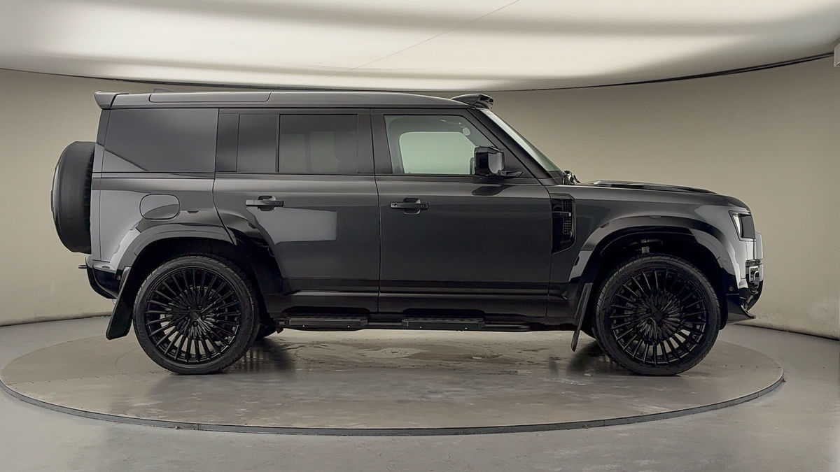 Used Land Rover Defender 110 2025 for sale - 76570843: Photo 16