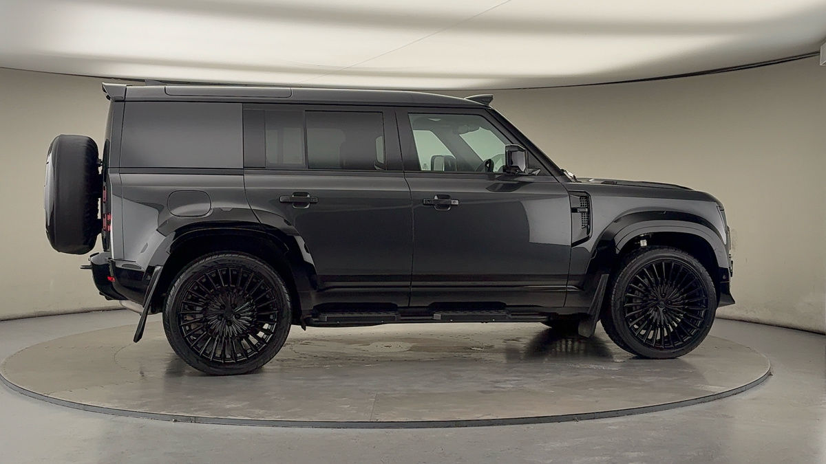 Used Land Rover Defender 110 2025 for sale - 76570843: Photo 43