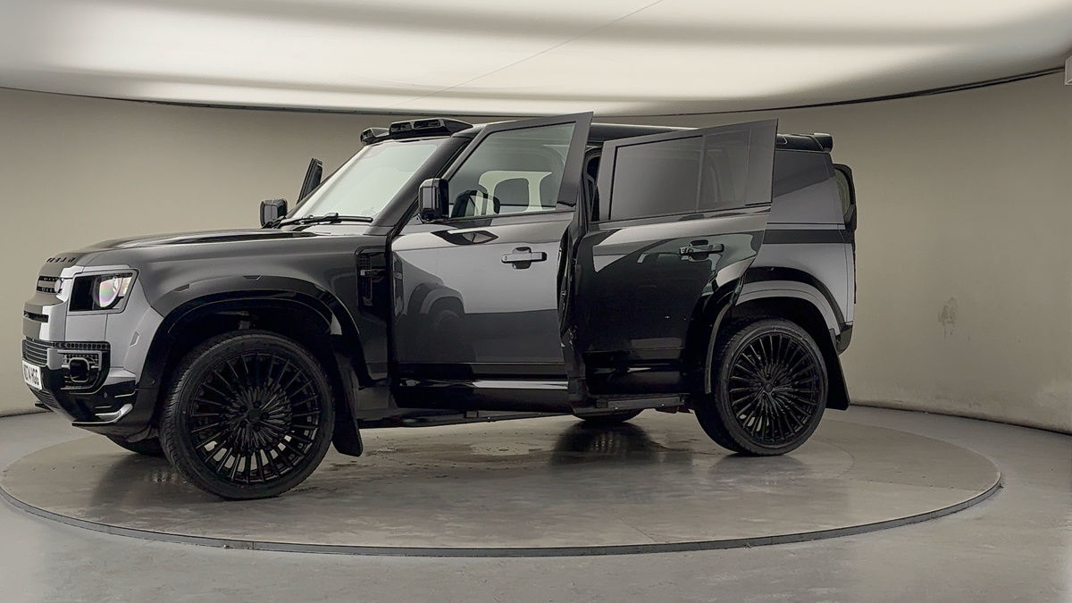 Used Land Rover Defender 110 2025 for sale - 76570843: Photo 54