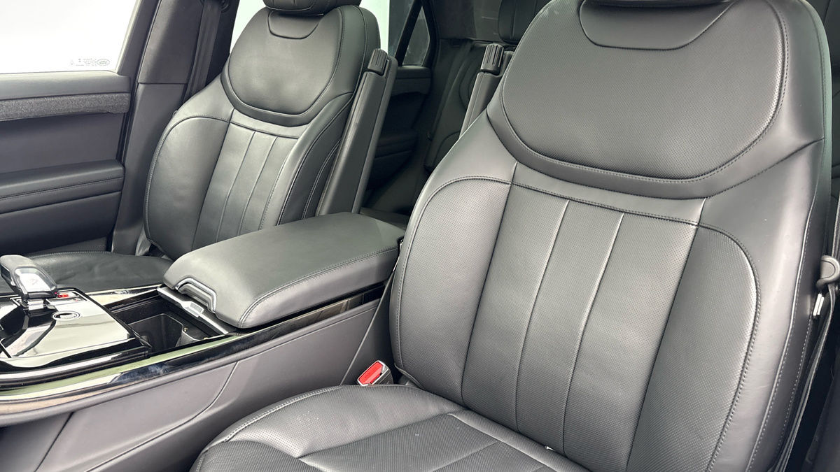 Used Land Rover Range Rover Sport 2024 for sale - 76712255: Photo 7