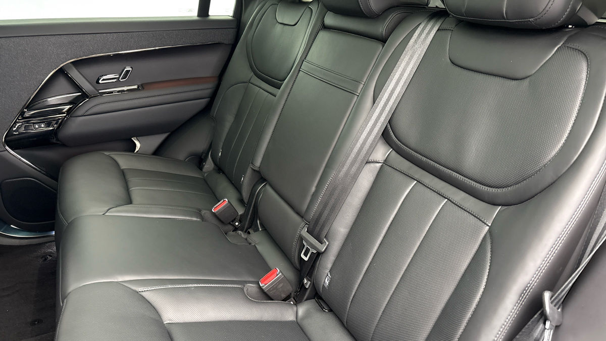 Used Land Rover Range Rover Sport 2024 for sale - 76712255: Photo 8