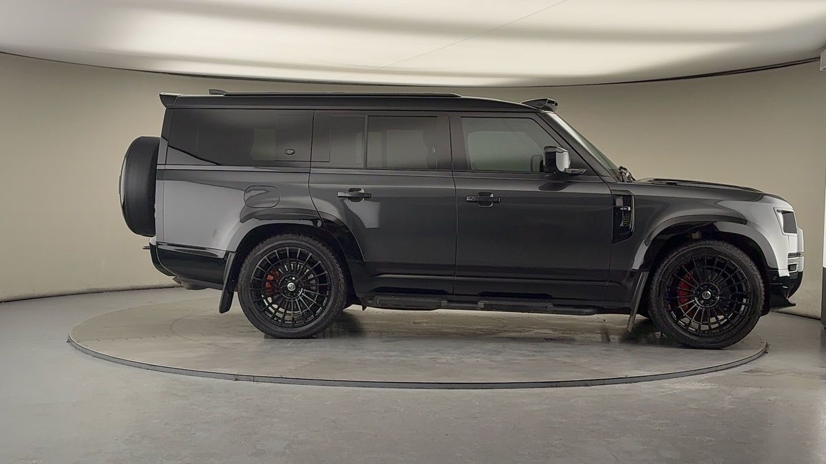 Used Land Rover Defender 130 2022 for sale - 77668178: Photo 16