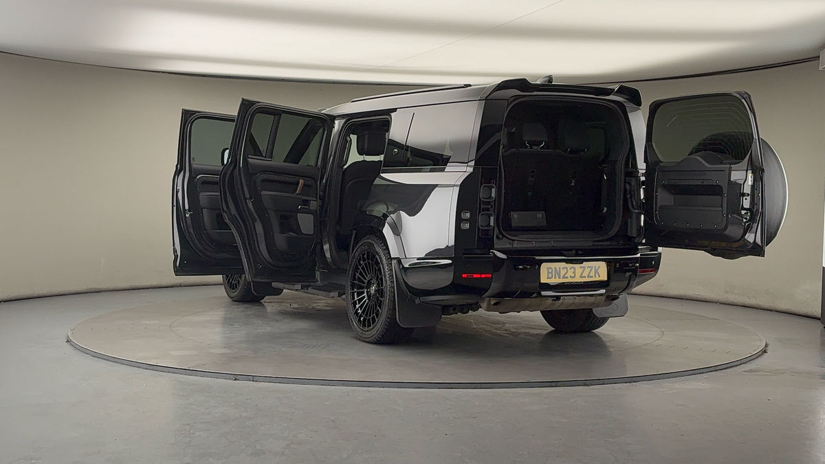 Used Land Rover Defender 130 2022 for sale - 77668178: Photo 23