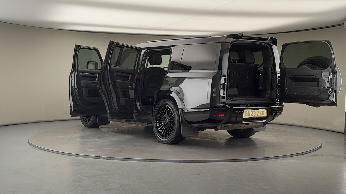 Used Land Rover Defender 130 2022 for sale - 77668178: Photo 48