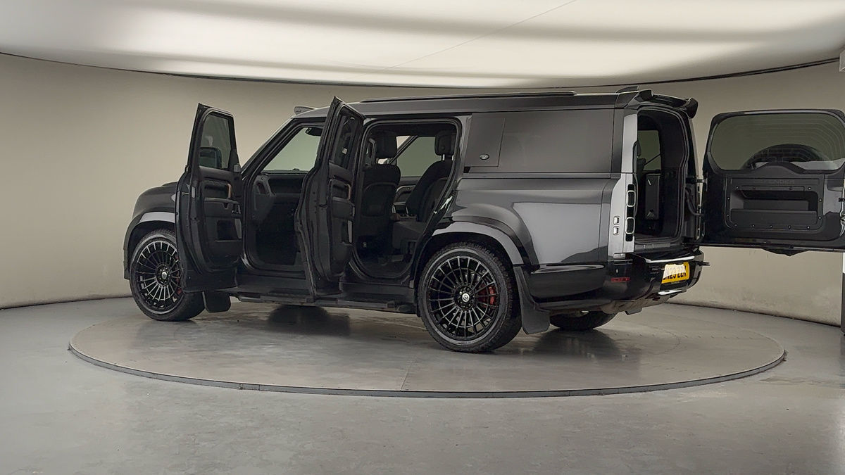 Used Land Rover Defender 130 2022 for sale - 77668178: Photo 50