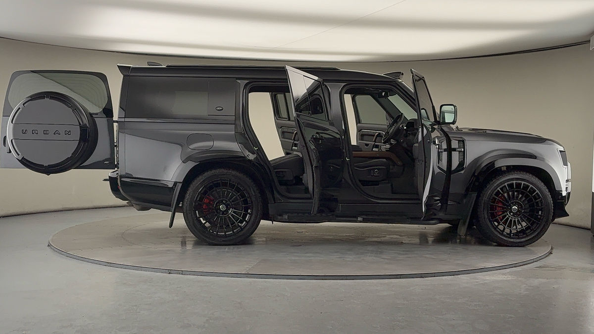 Used Land Rover Defender 130 2022 for sale - 77668178: Photo 61