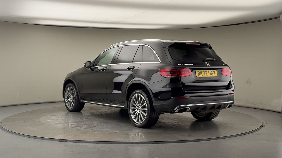 Used Mercedes-Benz GLC 2022 for sale - 76784684: Photo 2