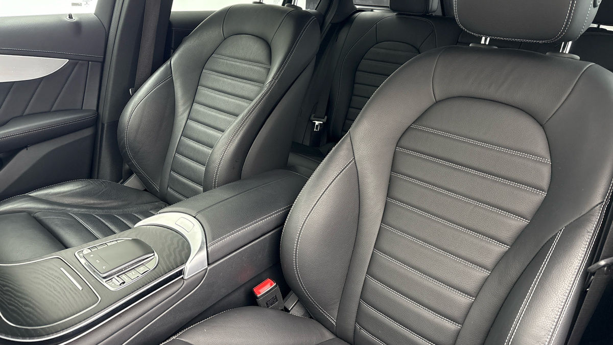 Used Mercedes-Benz GLC 2022 for sale - 76784684: Photo 7