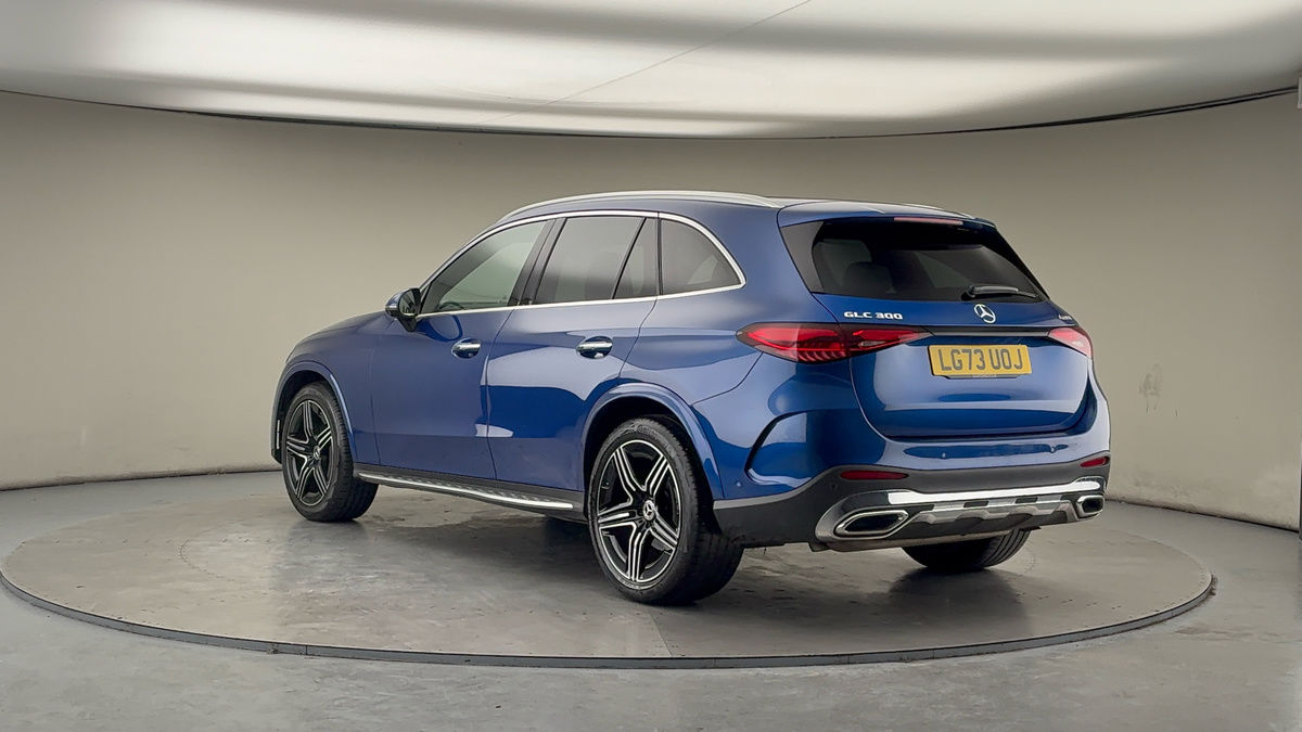 Used Mercedes-Benz GLC 2023 for sale - 77609655: Photo 2