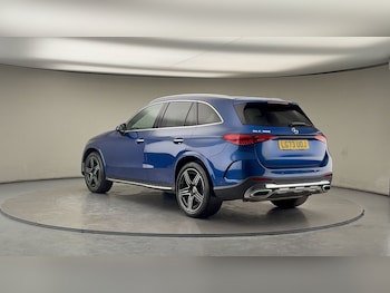 Used Mercedes-Benz GLC 2023 for sale - 77609655: Photo