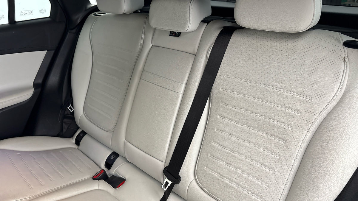 Used Mercedes-Benz GLC 2023 for sale - 77609655: Photo 8