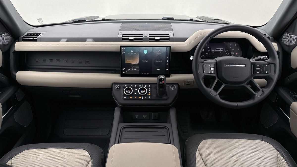 Used Land Rover Defender 130 2023 for sale - 76081594: Photo 12