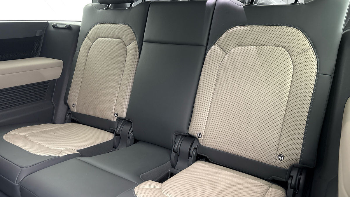 Used Land Rover Defender 130 2023 for sale - 76081594: Photo 28