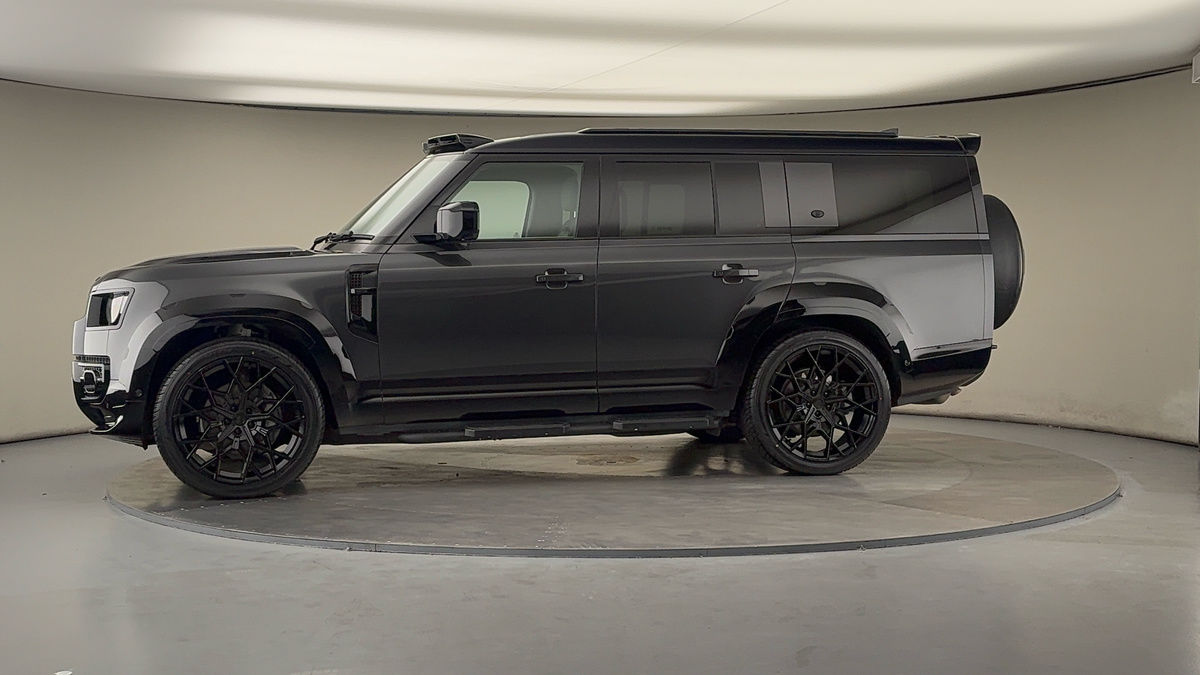 Used Land Rover Defender 130 2023 for sale - 76081594: Photo 35