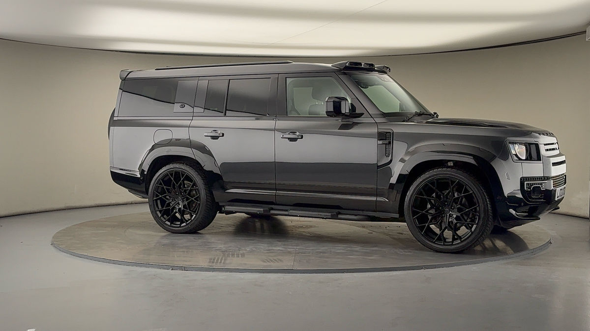 Used Land Rover Defender 130 2023 for sale - 76081594: Photo 42