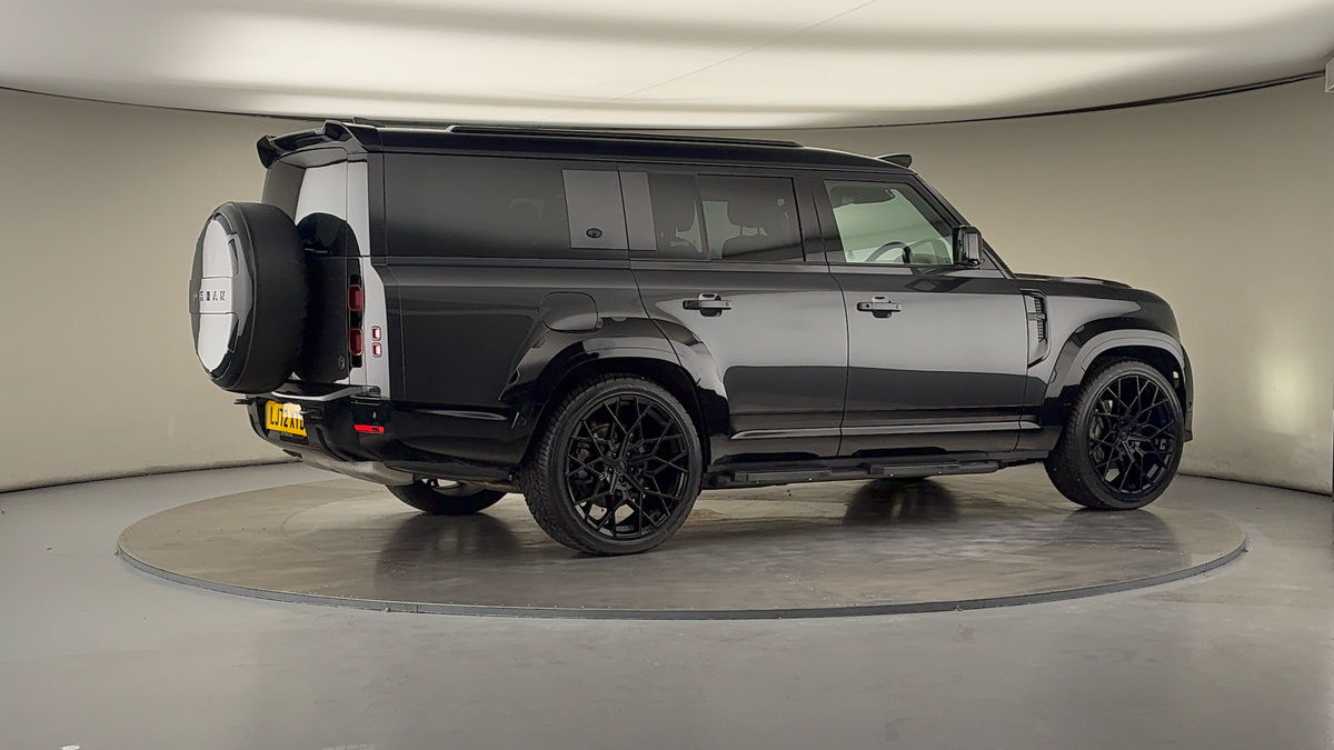 Used Land Rover Defender 130 2023 for sale - 76081594: Photo 45