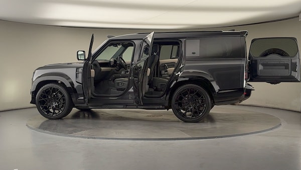 Used Land Rover Defender 130 2023 for sale - 76081594: Photo 53