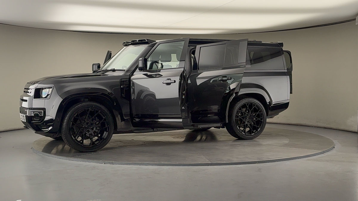 Used Land Rover Defender 130 2023 for sale - 76081594: Photo 55