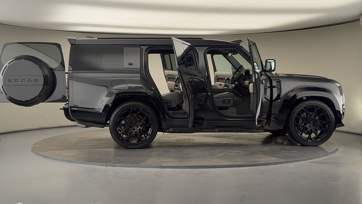 Used Land Rover Defender 130 2023 for sale - 76081594: Photo 63