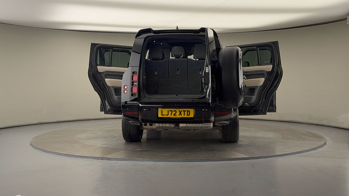 Used Land Rover Defender 130 2023 for sale - 76081594: Photo 67