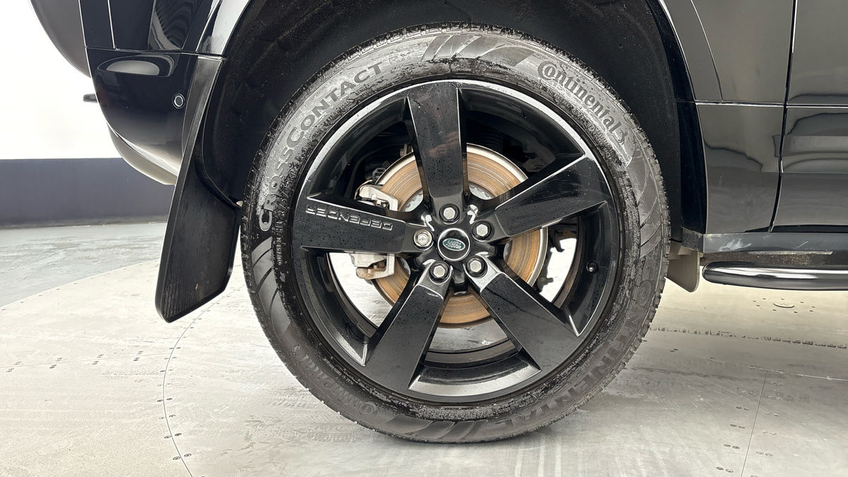 Used Land Rover Defender 90 2024 for sale - 76630370: Photo 10